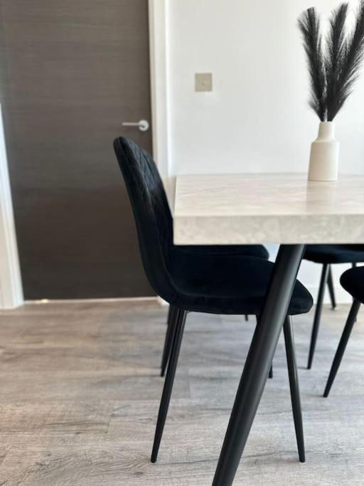 Stylish Central York Apartment Free Parking & Gym Εξωτερικό φωτογραφία
